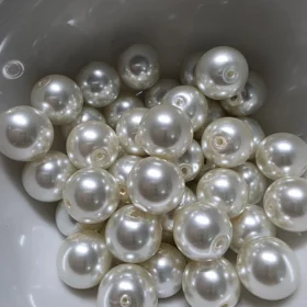 12mm Glass Beads –  Pearlised Creamy White